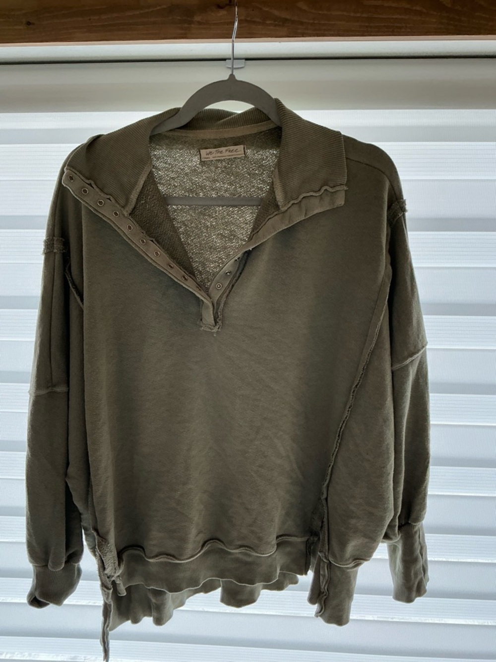 We The Free Free People Olive Raw Hem Pullover Sweatshirt XS - Oversized